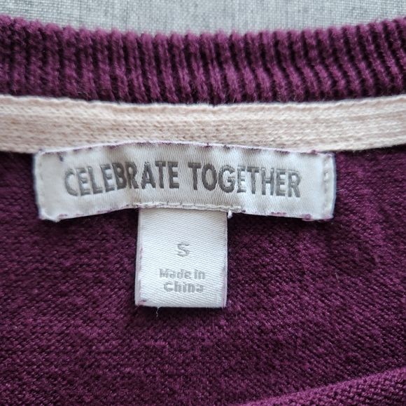 Heart Xoxo Sweater - Picture 3 of 8